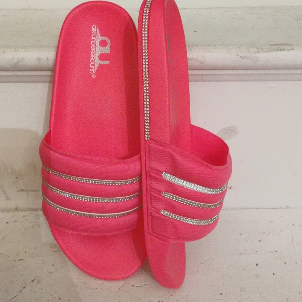 PINK BLING SLIDES